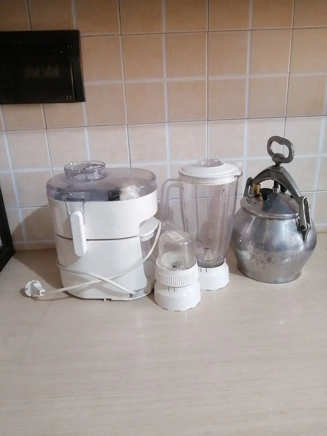 زودپز وآبمیوه گیری چندکاره|آبمیوهگیر و آبمرکباتگیر|کرج, فاز ۳ گوهردشت|دیوار