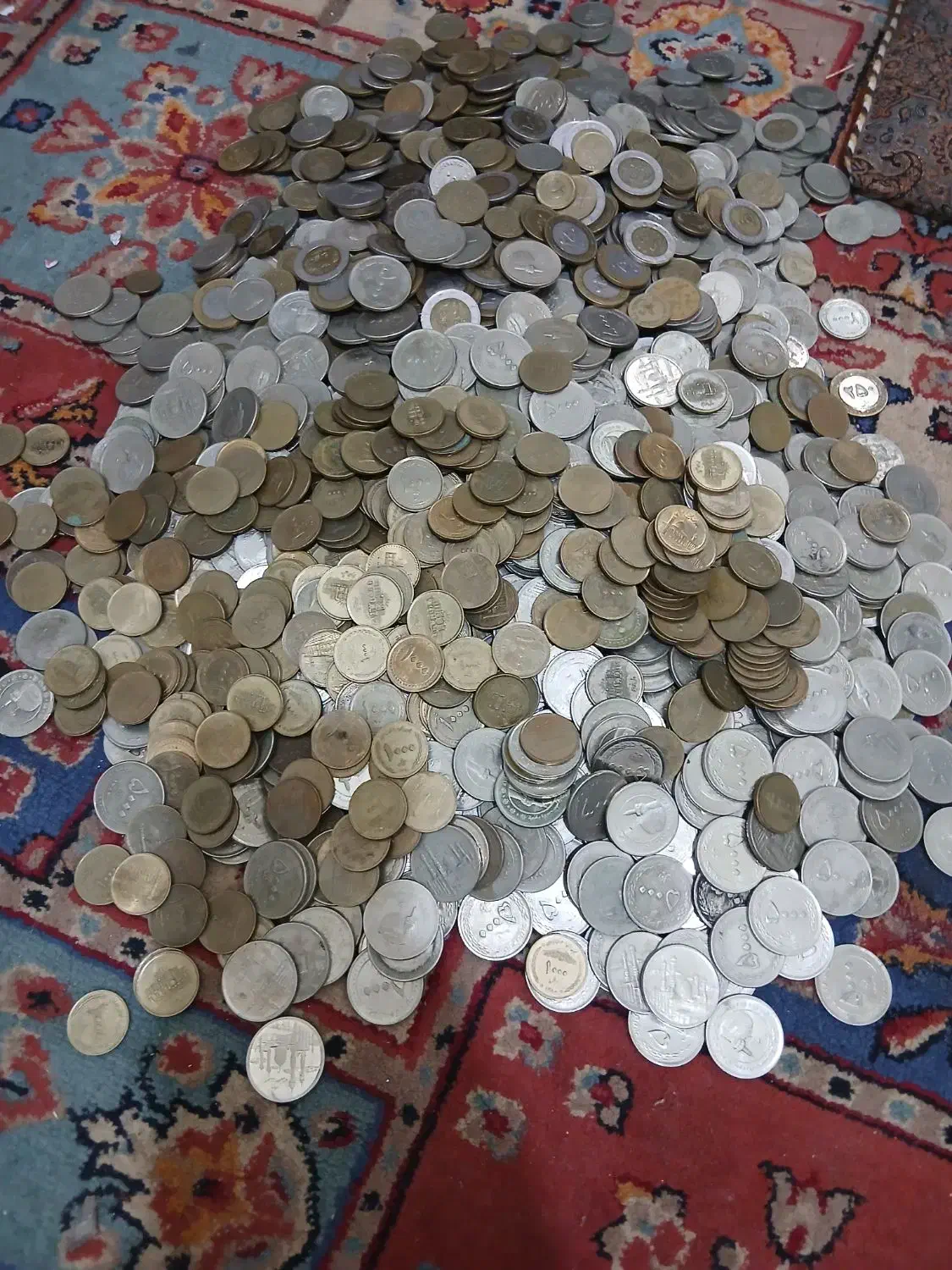 سکه و اسکناس جمهوری|کلکسیون سکه، تمبر، اسکناس|اردکان, |دیوار