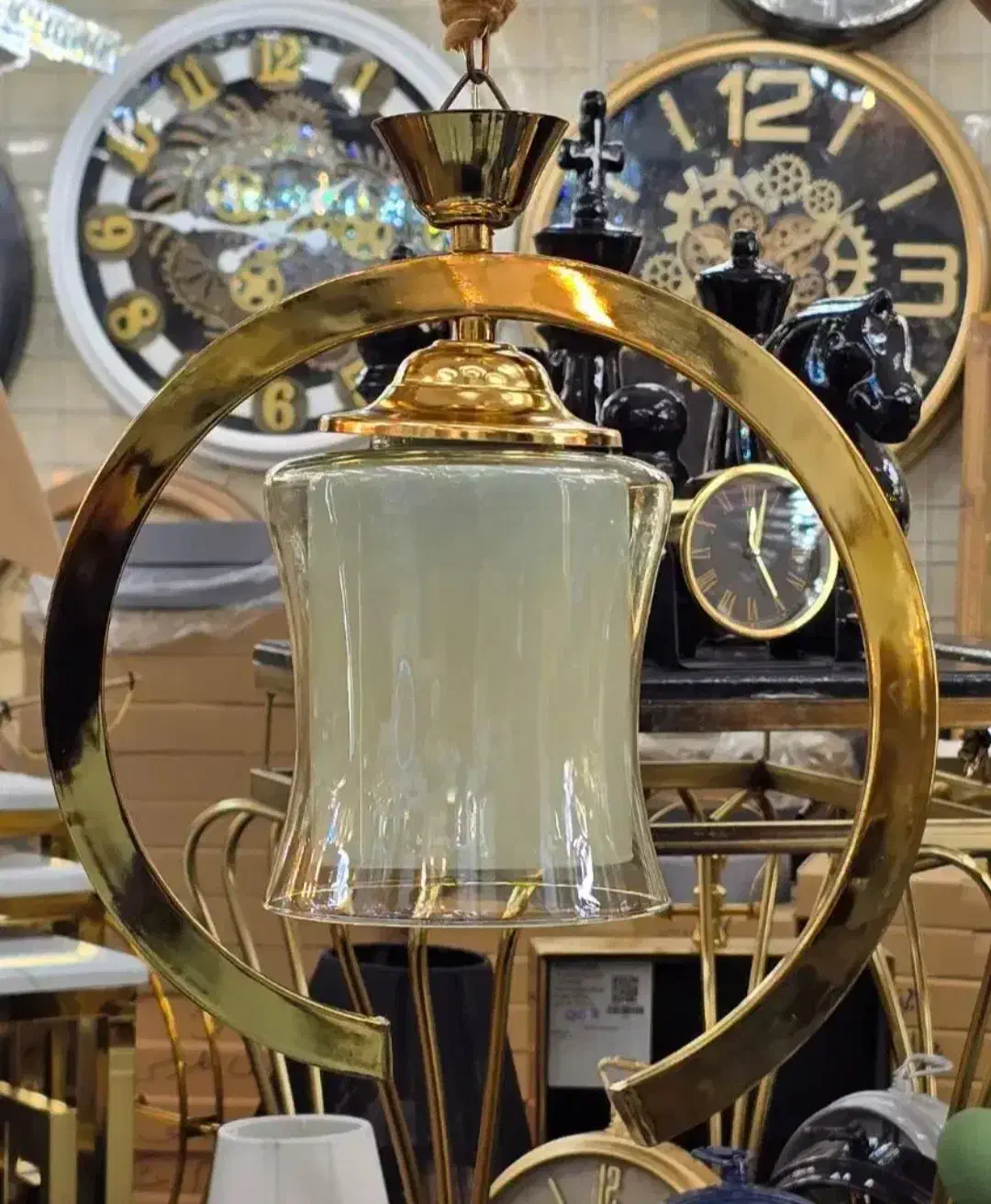 لوستر.|لوستر و چراغ آویز|تبریز, |دیوار