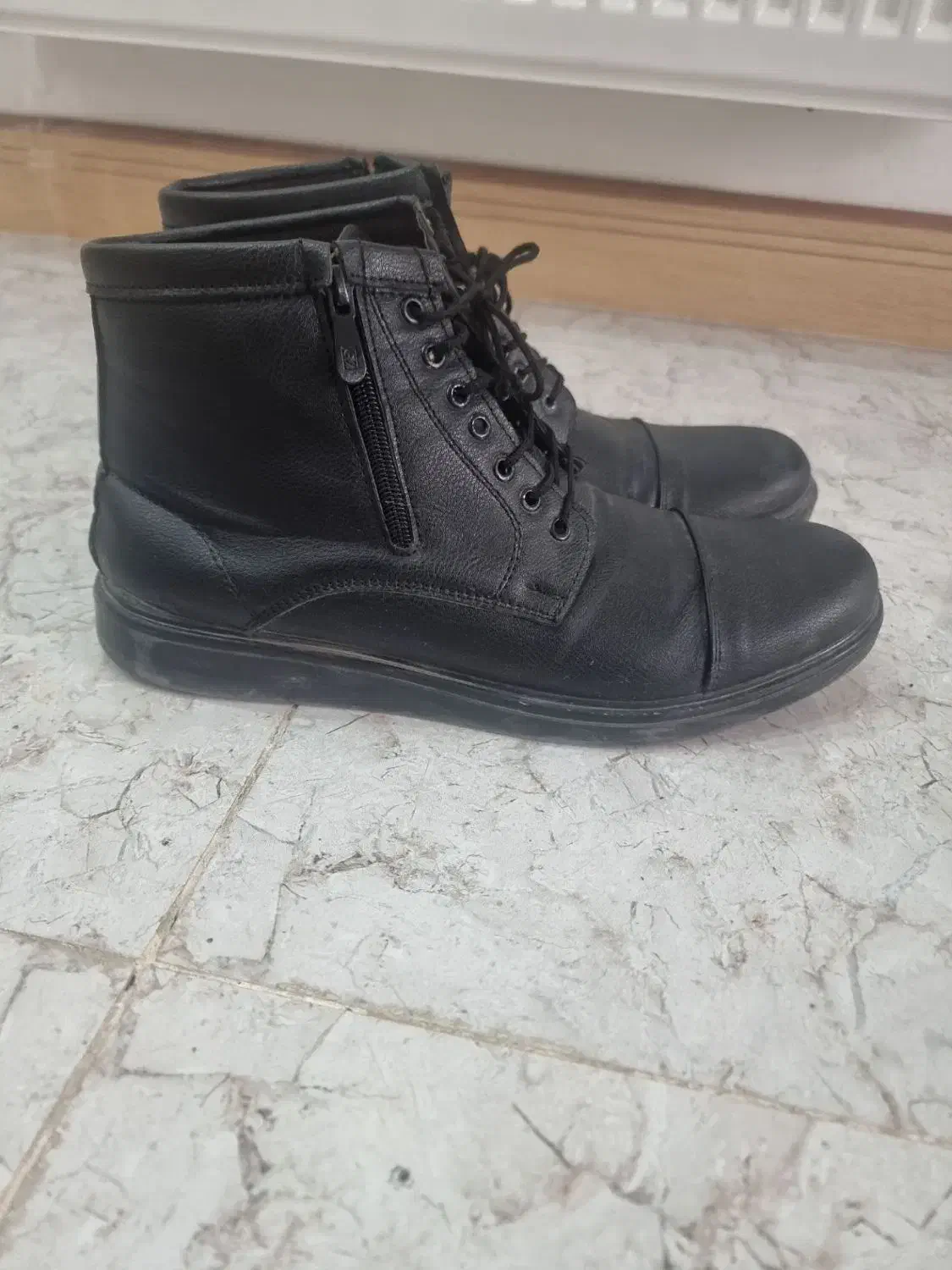 نیم بوت|کیف، کفش، کمربند|الوند, |دیوار