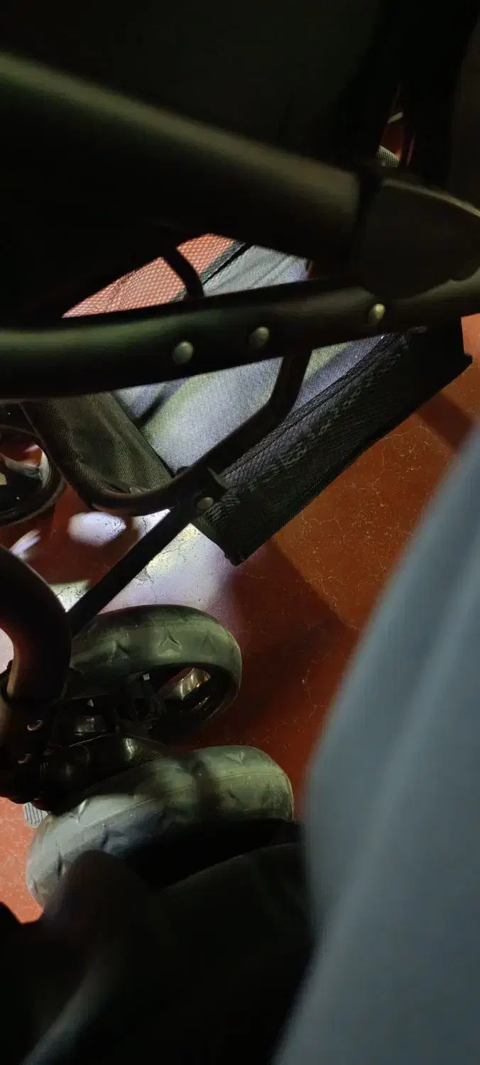 کالسکه نو سالم و تمیز دارای گارانتی و جعبه‌|کالسکه و لوازم جانبی|قم, چهل درخت‎|دیوار