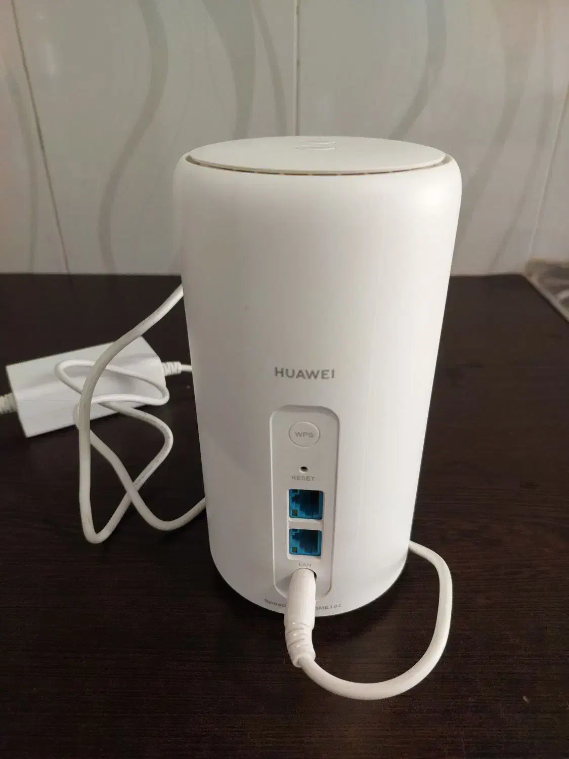 مودم 5G هواوی  Huawei|مودم و تجهیزات شبکه|پرند, فاز ۵|دیوار