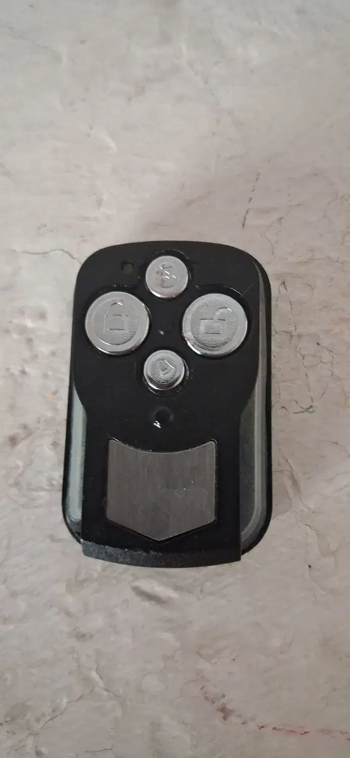 ریموت|اشیا|دهگلان, |دیوار