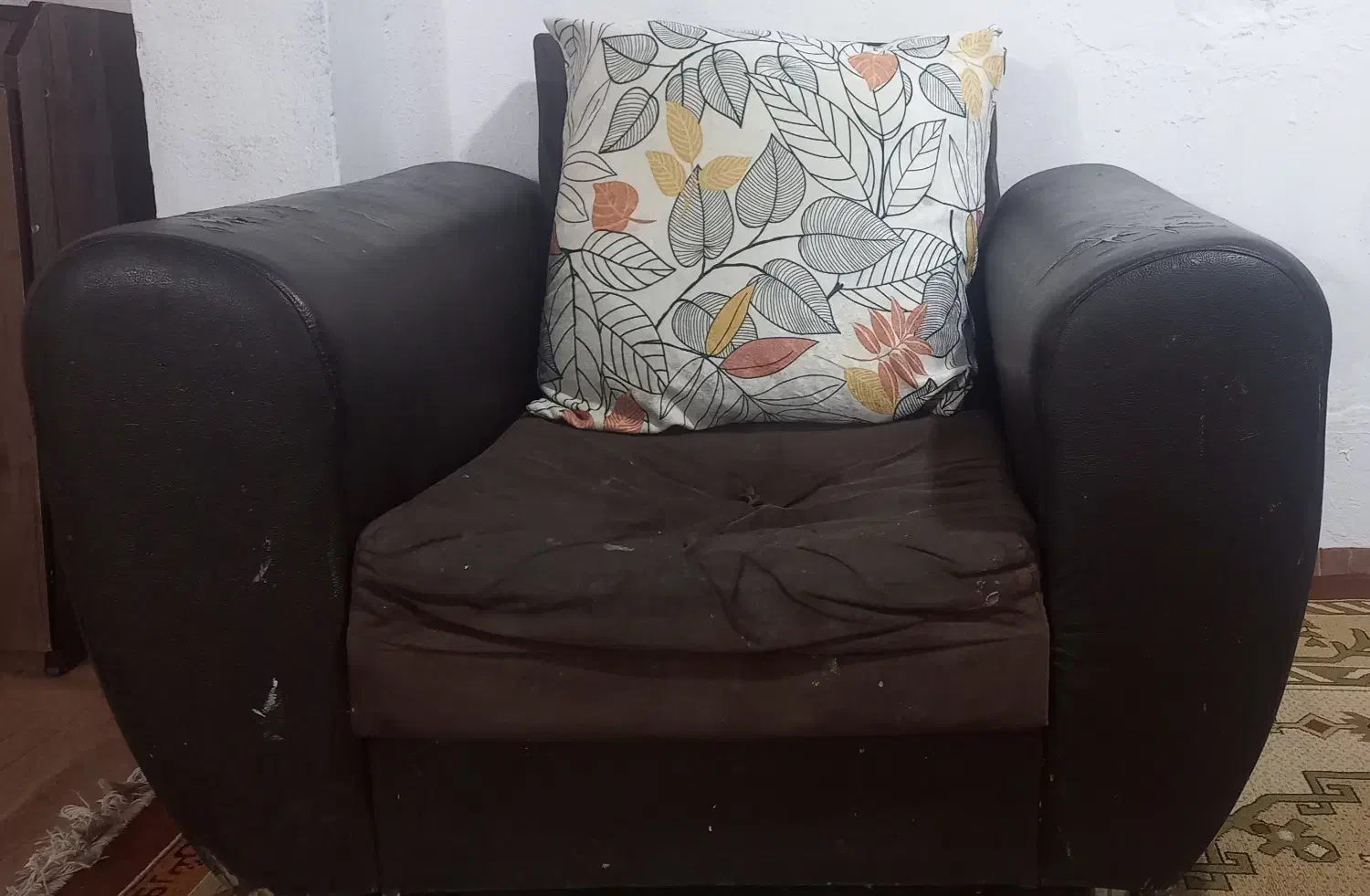 مبل راحتی زیر فلزی|مبلمان خانگی و میز عسلی|شیراز, آزادی|دیوار