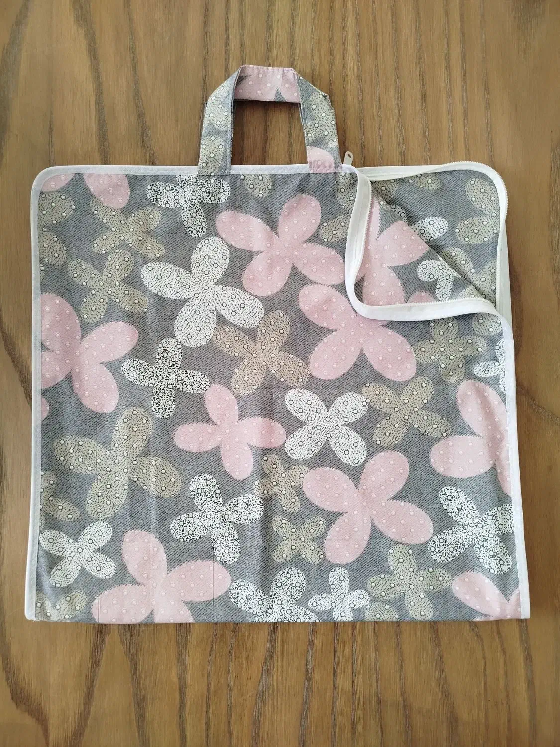 سفره وکیسه نان و نمگیر وکیف لقمه و...|سفره، حوله، دستمال آشپزخانه|بیرجند, |دیوار