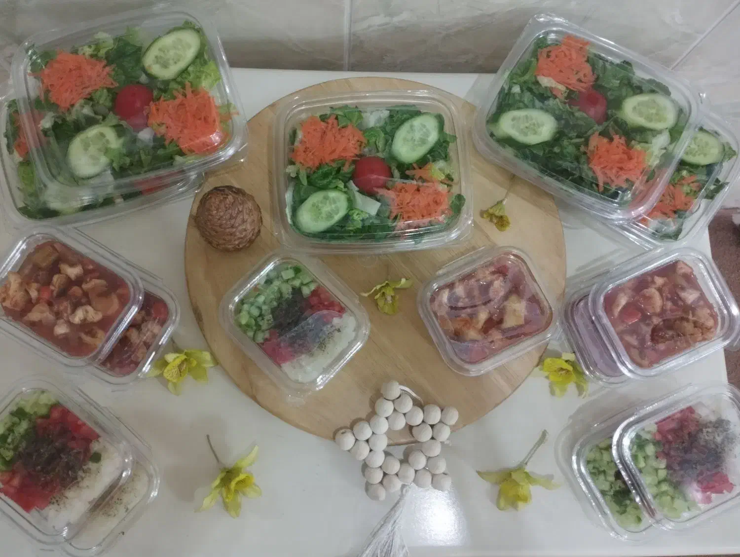 سالادفصل،سالادشیرازی،ترشی خونگی،ریحون،خیارشور ویژه|خدمات پذیرایی، مراسم|میبد, |دیوار