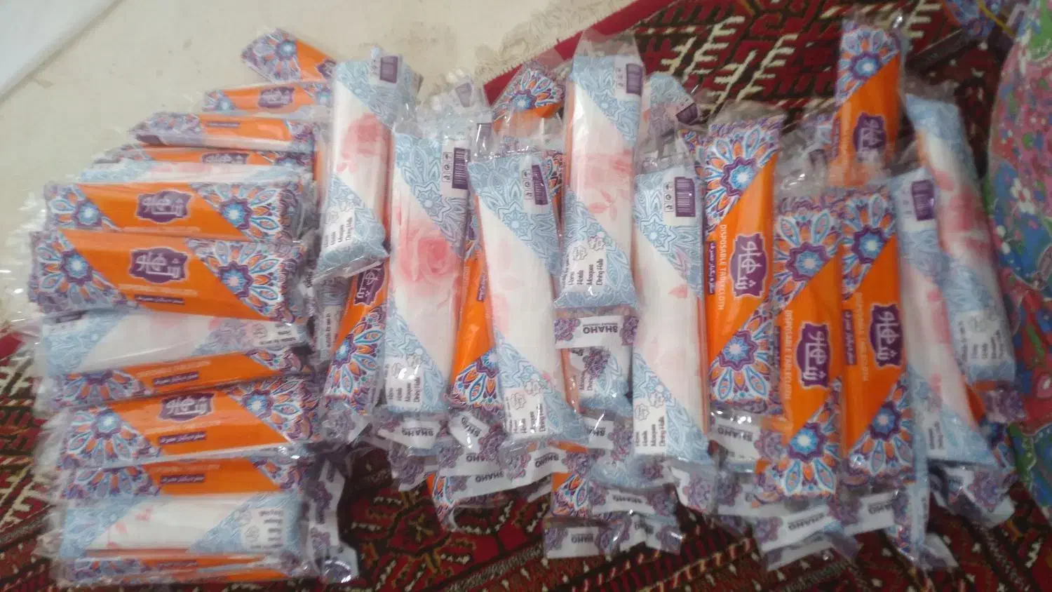 سفره یکبار مصرف ۴۰۰گرمی در طرحهای مختلف|ظروف نگهدارنده، پلاستیکی، یکبارمصرف|گرگان, |دیوار