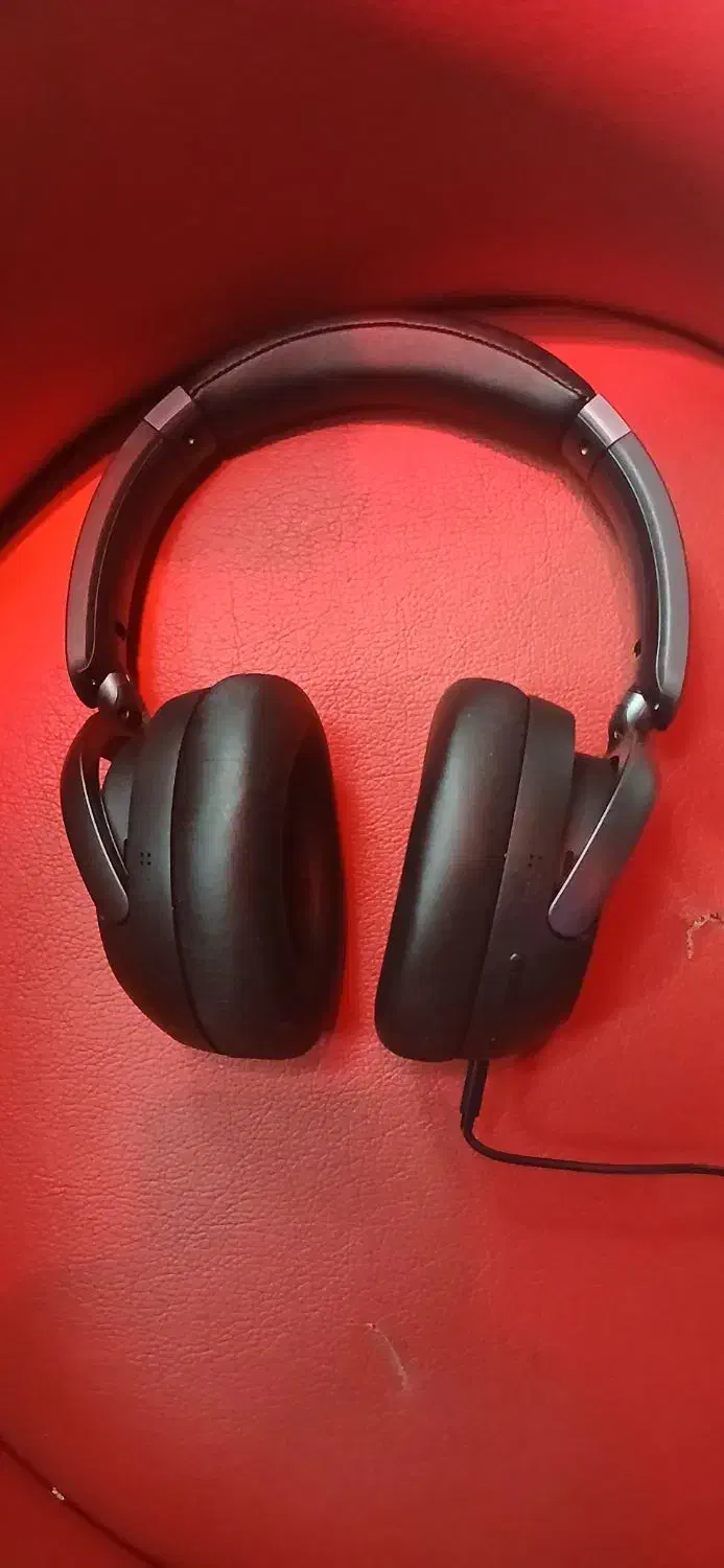 هدفون استودیو|صوتی و تصویری|خنج, |دیوار