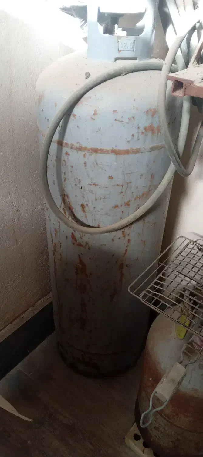 کپسول گاز پرسی بزرگ. در حد نپو کار نکرده|اجاق گاز و لوازم برقی پختوپز|اهواز, پردیس|دیوار