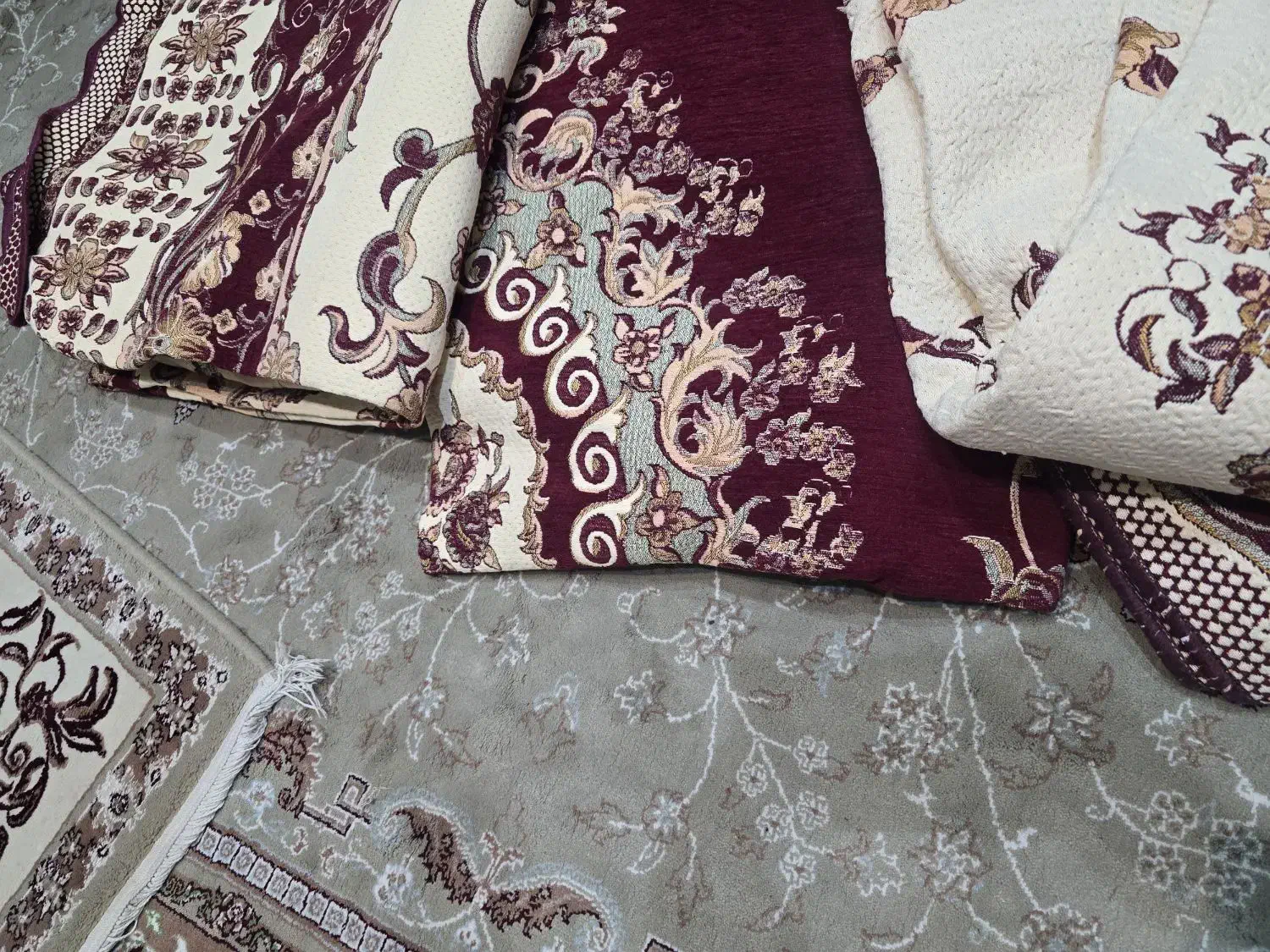 روفرشی سه عدد دوتا نه متری یک عدد دوازده متری|روفرشی|تهران, گلستان (شهرک راه آهن)|دیوار