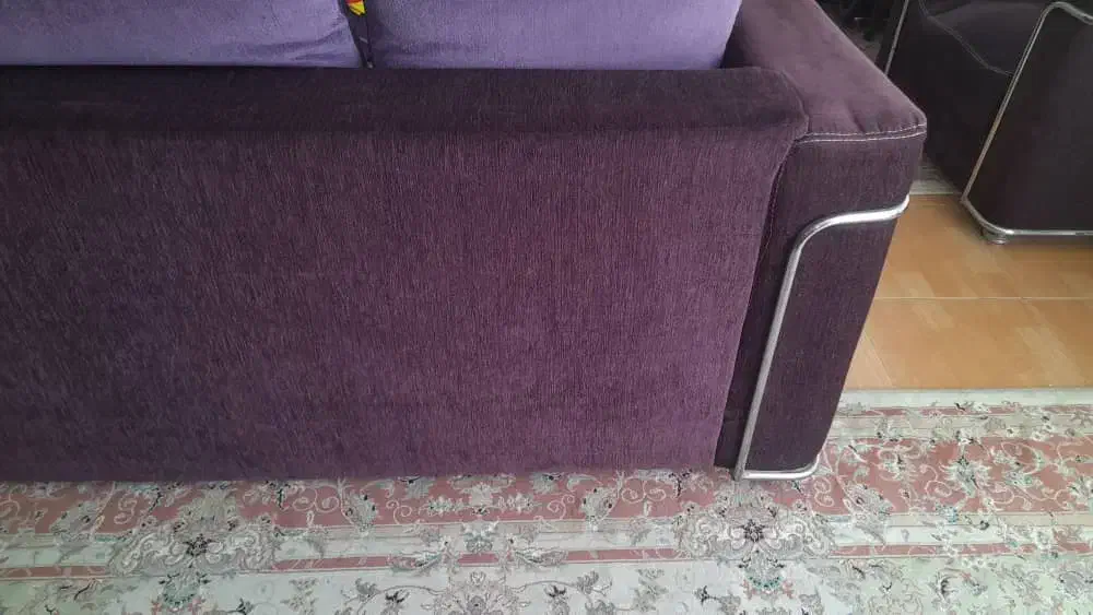 مبل ۸ نفره کار کرده با چهار چوب و فنر بسیار محکم|مبلمان خانگی و میز عسلی|شاهینشهر, شهرک میلاد|دیوار