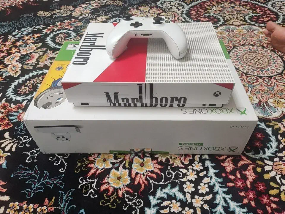 xbox one s|کنسول، بازی ویدئویی و آنلاین|هشتگرد, هشتگرد قدیم|دیوار