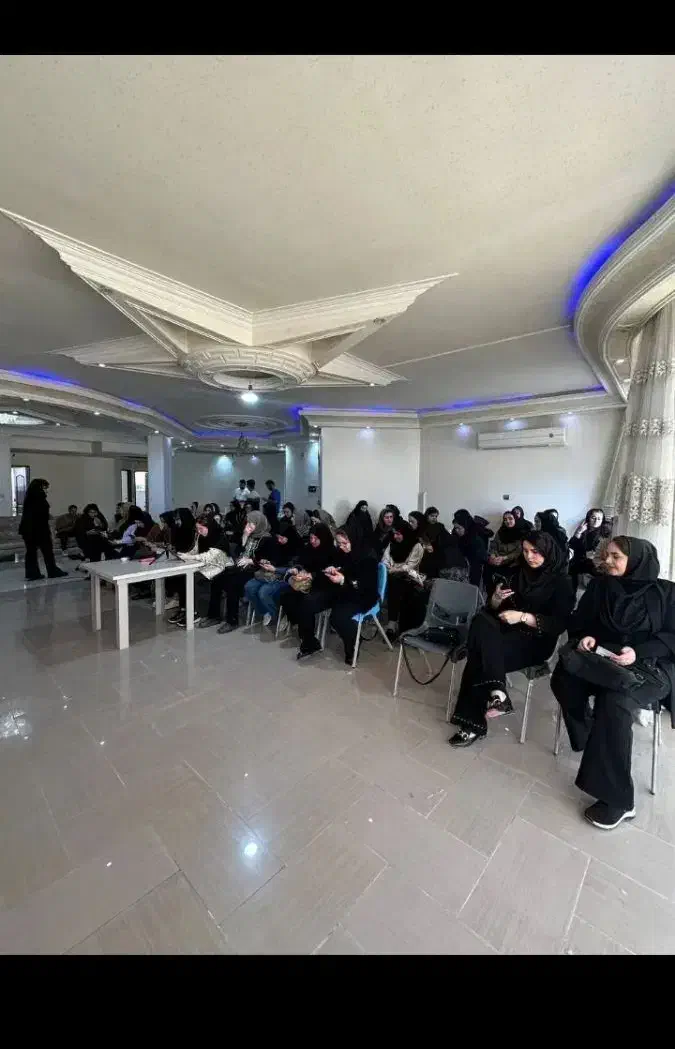 درامد خوب با گوشی برای بانوان|استخدام بازاریابی و فروش|اسلام‌شهر, شهرک قائمیه|دیوار