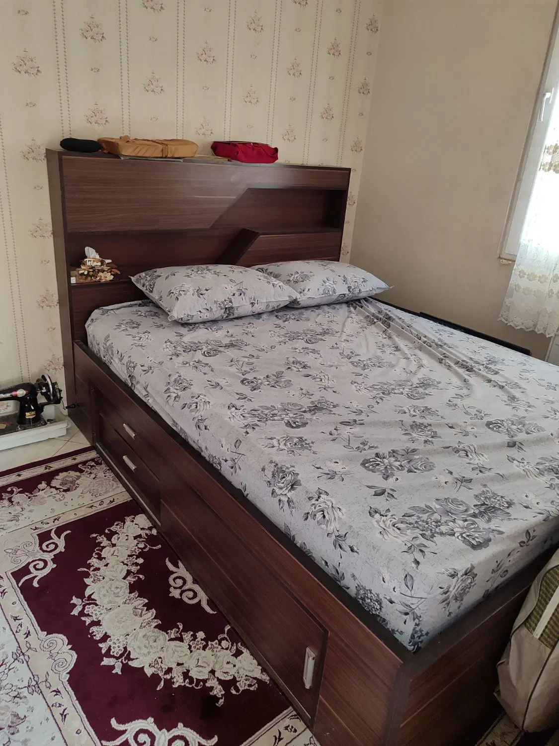 تخت/ تخت خواب / تخت دو نفره|تخت و سرویس خواب|تهران, گلچین|دیوار
