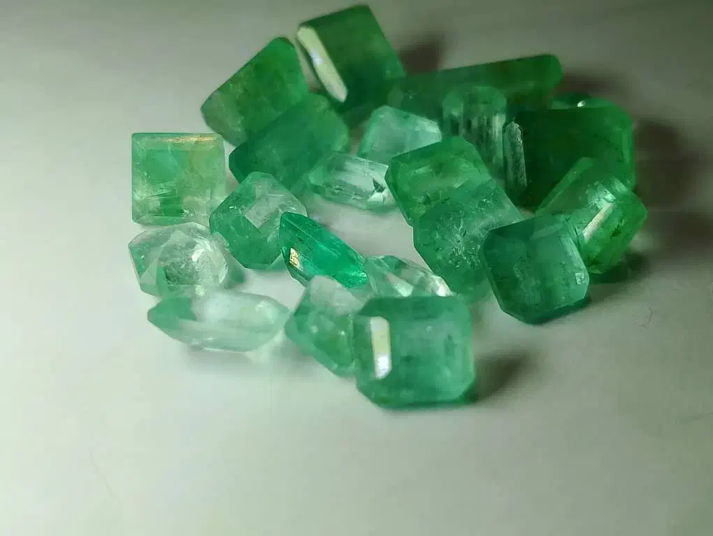 الماس برلیان زمرد|جواهرات|مشهد, هفت تیر (آب و برق)|دیوار