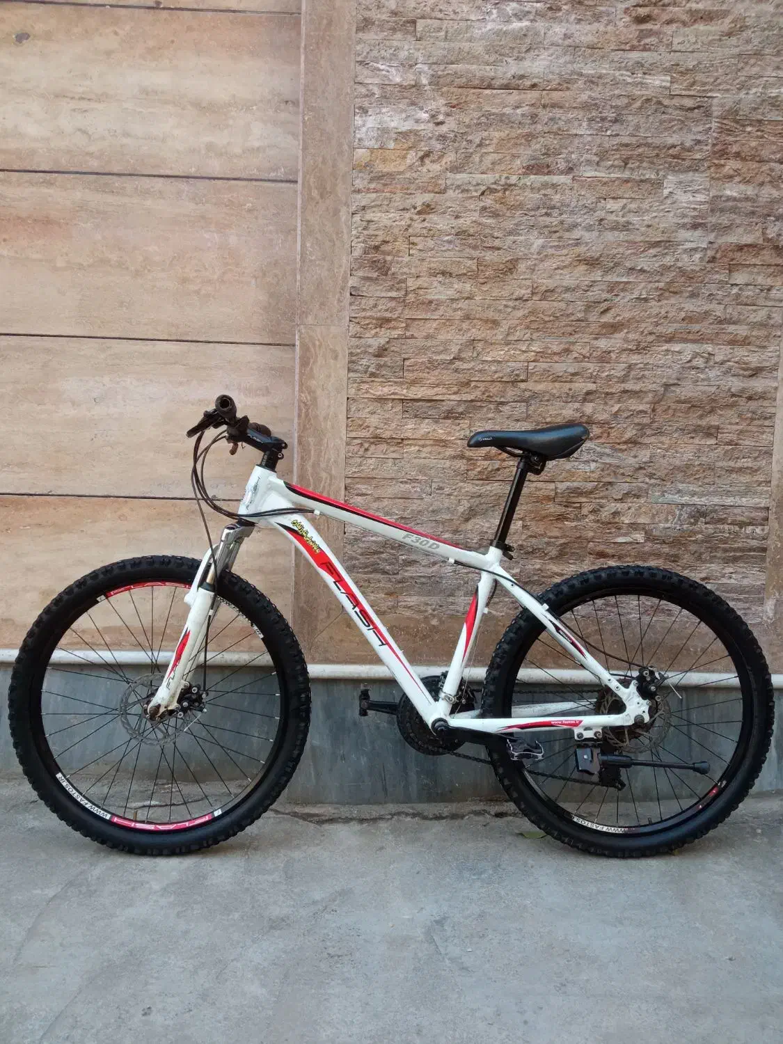 دوچرخه فلش تموم آلومینیوم سایز۲۶ترمزهادیسکی|دوچرخه، اسکیت، اسکوتر|گنبد کاووس, |دیوار