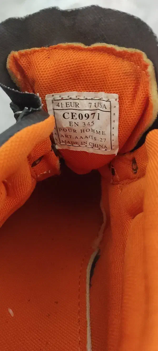 کفش ایمنی چینی اصلی|کیف، کفش، کمربند|یاسوج, |دیوار