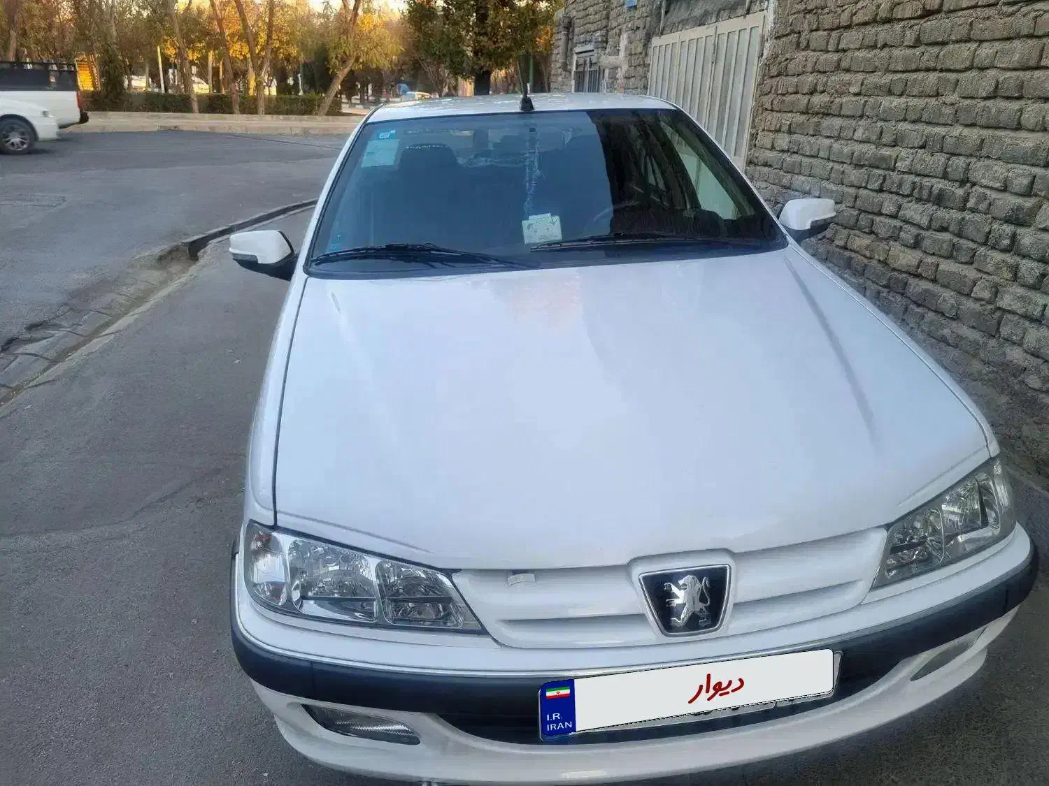 پژو پارس تیو فاو ۴۰۱ دریاچه سیمی|خودرو سواری و وانت|اراک, |دیوار