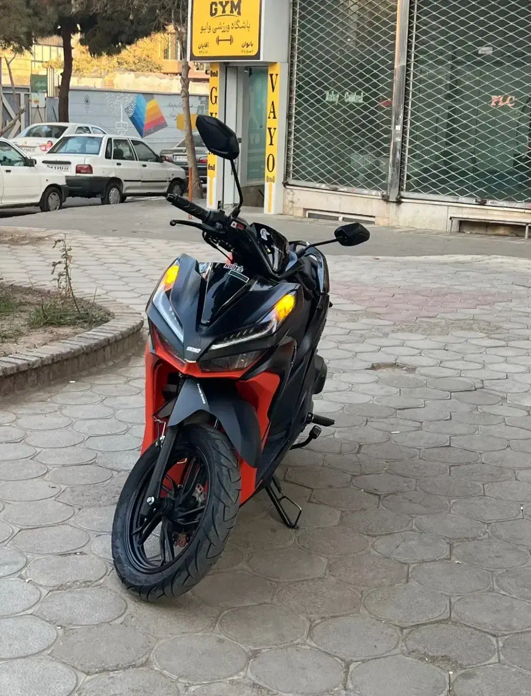 کلیک۱۸۰زیگمابدون خطو هس|موتورسیکلت|اندیشه, اندیشه فاز ۳|دیوار