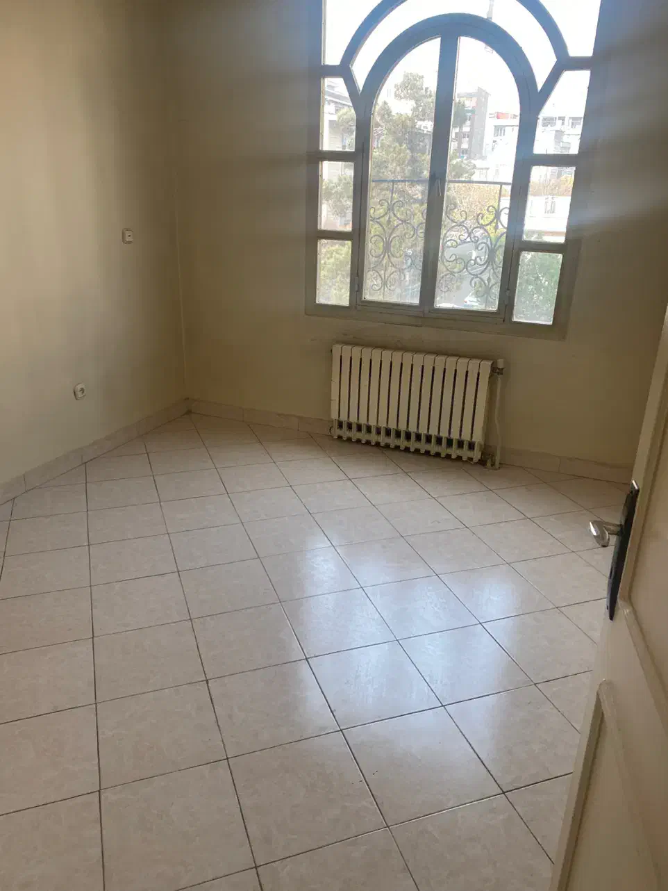 ۱۰۰ متر دو خواب