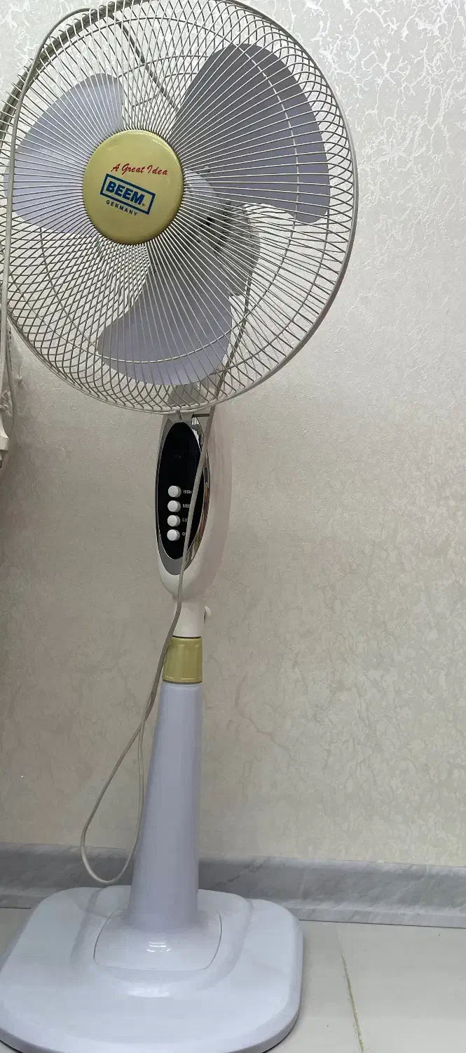 پنکه ایستاده سالم|پنکه و تصفیه‌کنندهٔ هوا|شاهین‌شهر, اقبال لاهوری|دیوار