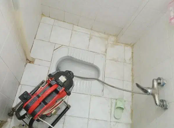 لوله بازکنی و فنرزنی رسوب زدایی آب گرم وآبگرمکن|خدمات پیشه و مهارت|ایلام, |دیوار