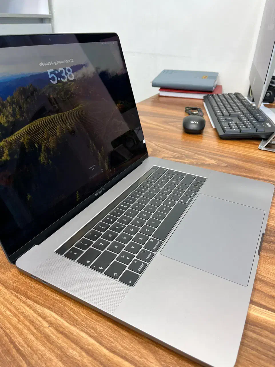 MacBook Pro 2018 مک بوک پرو ۲۰۱۸|رایانه همراه|تهران, فلسطین (میدان انقلاب)|دیوار