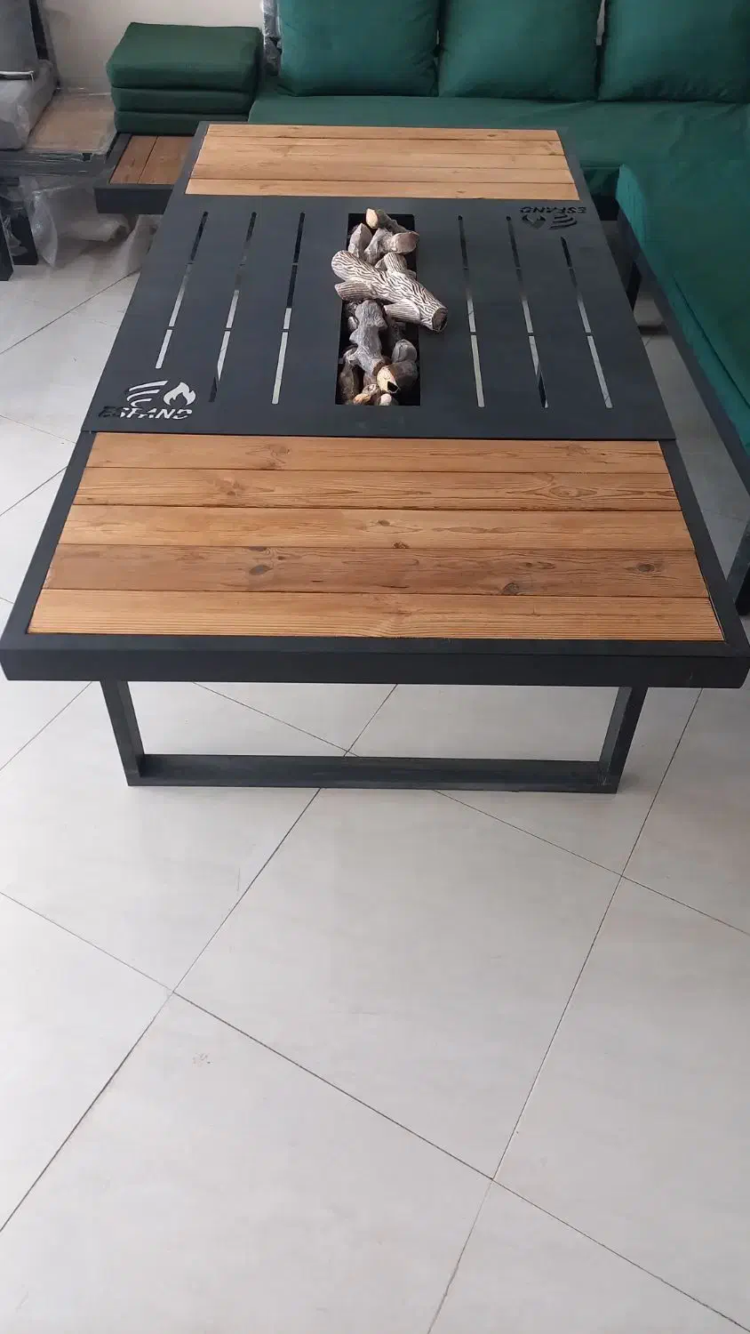 میز آتشدان|صندلی و نیمکت|هشتگرد, طاووسیه|دیوار