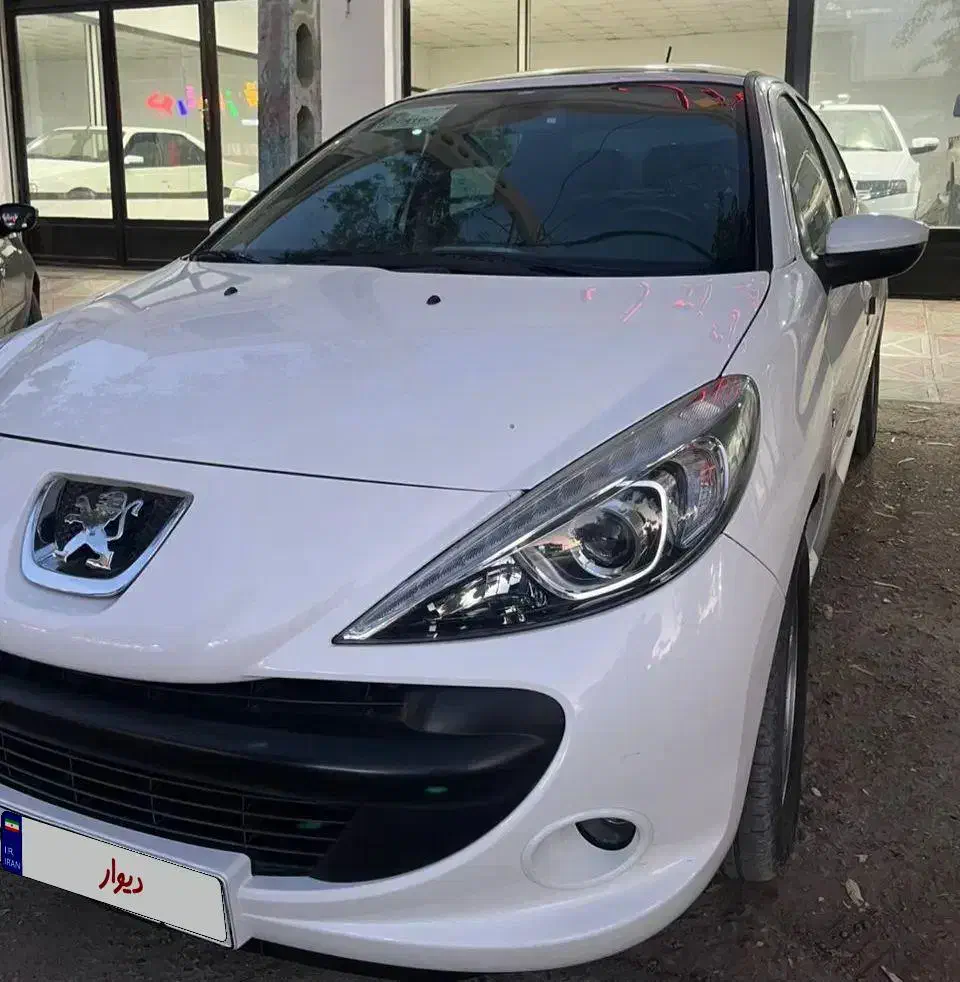 207 پانا مدل 1403|خودرو سواری و وانت|جیرفت, |دیوار