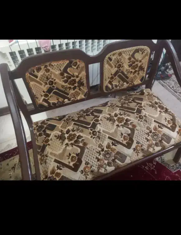 مبل سلطنتی چوبی|مبلمان خانگی و میز عسلی|فولادشهر, مسکن مهر فولادشهر|دیوار