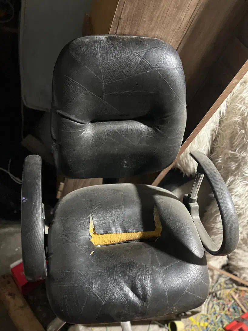 صندلی چرخ دار|صندلی و نیمکت|کرج, باغستان|دیوار