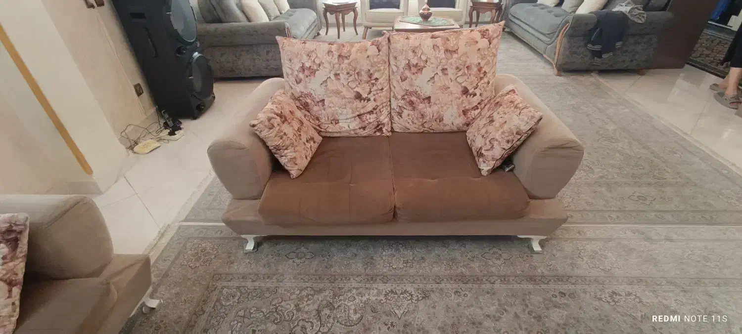 مبل راحتی ۷ نفره|مبلمان خانگی و میز عسلی|اندیشه, اندیشه فاز ۵|دیوار