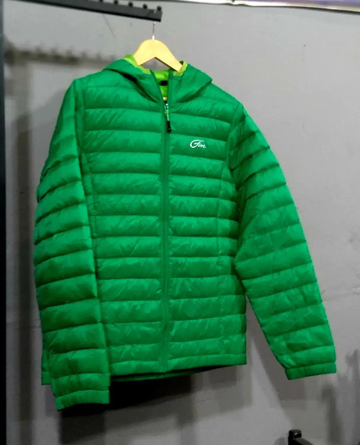 کاپشن پر لایت|کوهنوردی و کمپینگ|تهران, هفده شهریور|دیوار