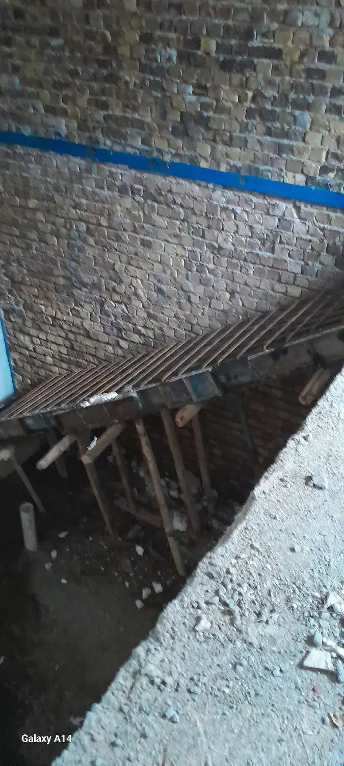 کارگر برای آرماتور بندی سقف بندی و شناژ نیازمندیم|استخدام معماری، عمران و ساختمانی|رفسنجان, |دیوار