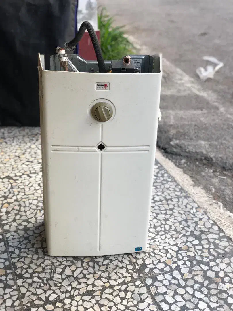 آبگرمکن دیواری بوتان|آبگرمکن، پکیج، شوفاژ|آمل, |دیوار