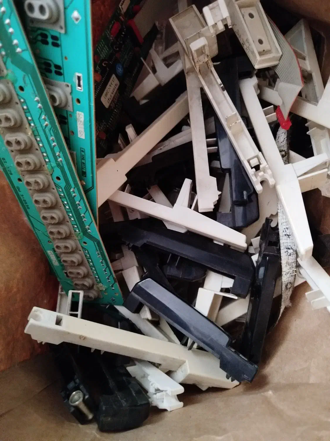 ارگ جی ام ایت اوراقی|سازهای سنتی|شیروان (خراسان), |دیوار