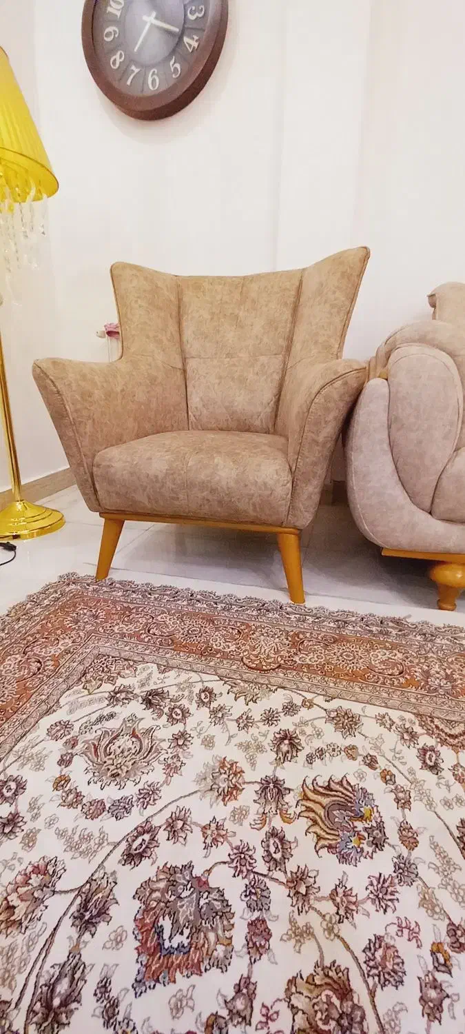 مبل راحتی  مکانیزه تخت‌خواب‌شو پایه چوب راش|مبلمان خانگی و میز عسلی|رشت, انصاری|دیوار