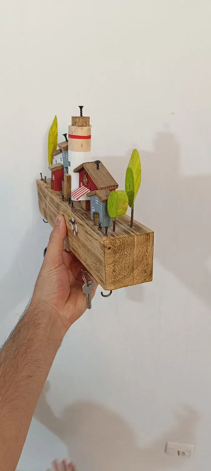 جاکلیدی چوبی کلبه ای|صنایع دستی و سایر لوازم تزئینی|گلبهار, شهر جدید گلبهار|دیوار