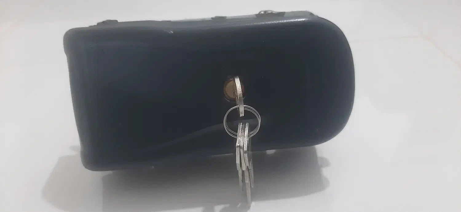 قفل کله گاوی|ابزارآلات|مشهد, زمرد|دیوار