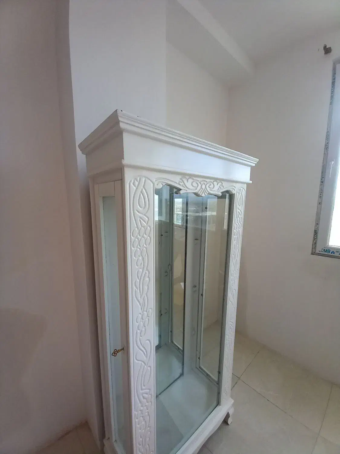 بوفه طبقه ای|بوفه، ویترین، کنسول|کرمانشاه, |دیوار