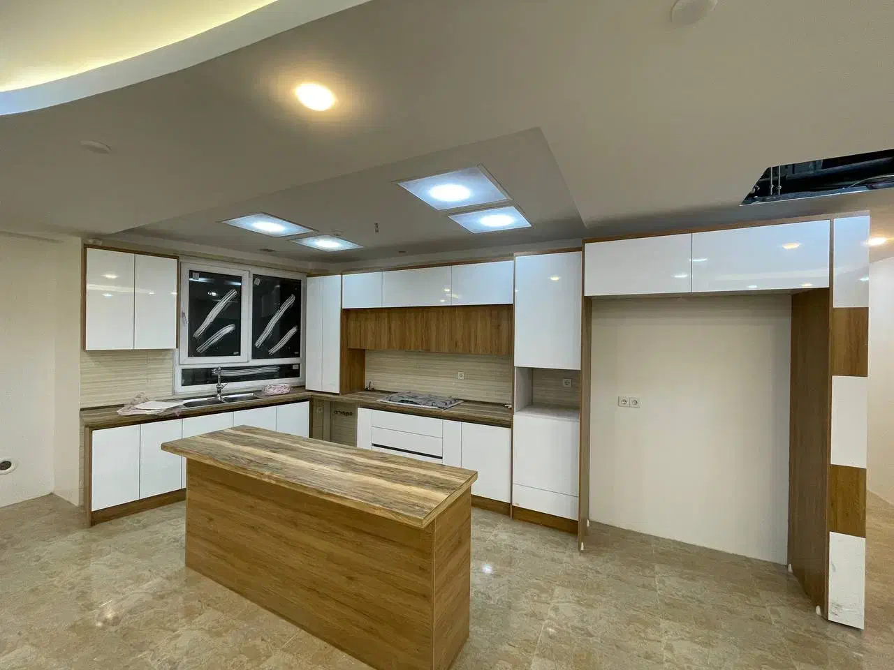 ساخت و تعمیزات انواع کمد دیواری،کابینت و تخت کم جا|خدمات پیشه و مهارت|تهران, مروارید شهر|دیوار