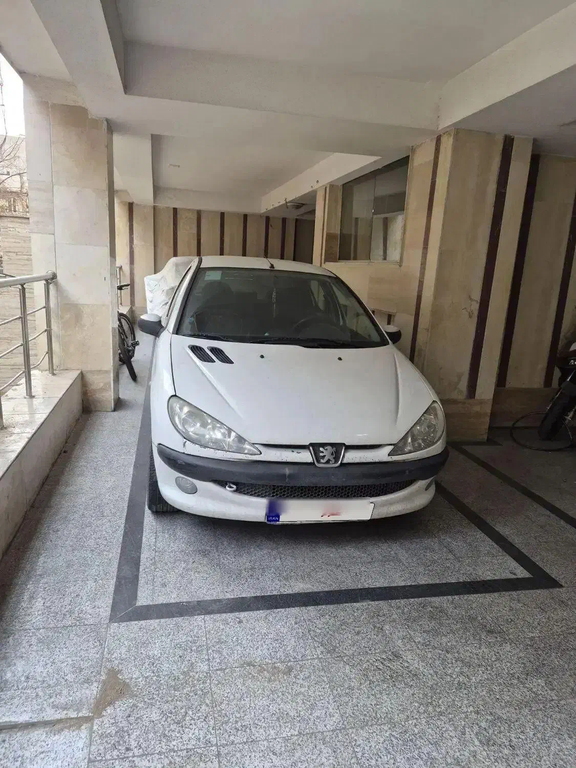 پژو ۲۰۶|خودرو سواری و وانت|تهران, علم و صنعت|دیوار