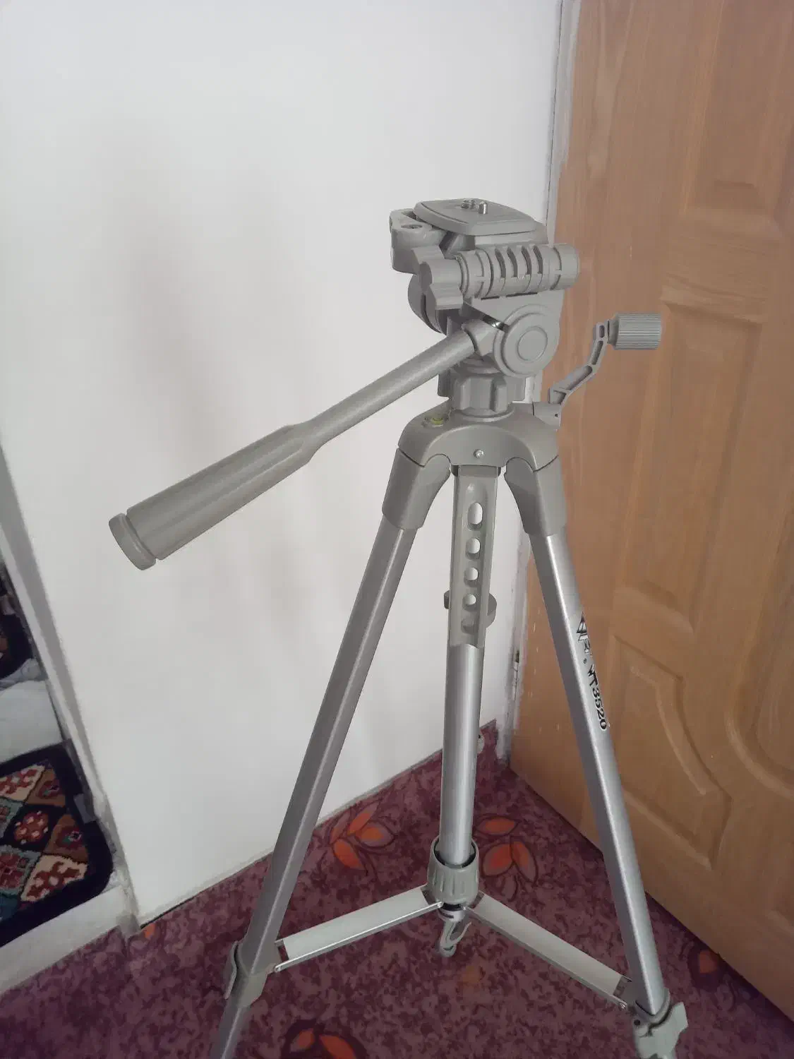 سه پایه دوربین عکاسی|دوربین عکاسی و فیلمبرداری|کرمانشاه, |دیوار