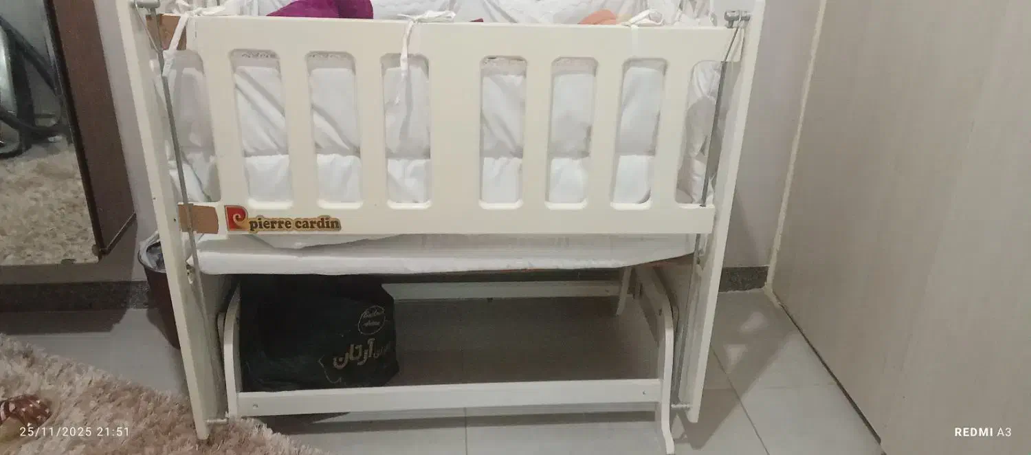 تخت|تخت و صندلی بچه|سبزوار, هویزه|دیوار