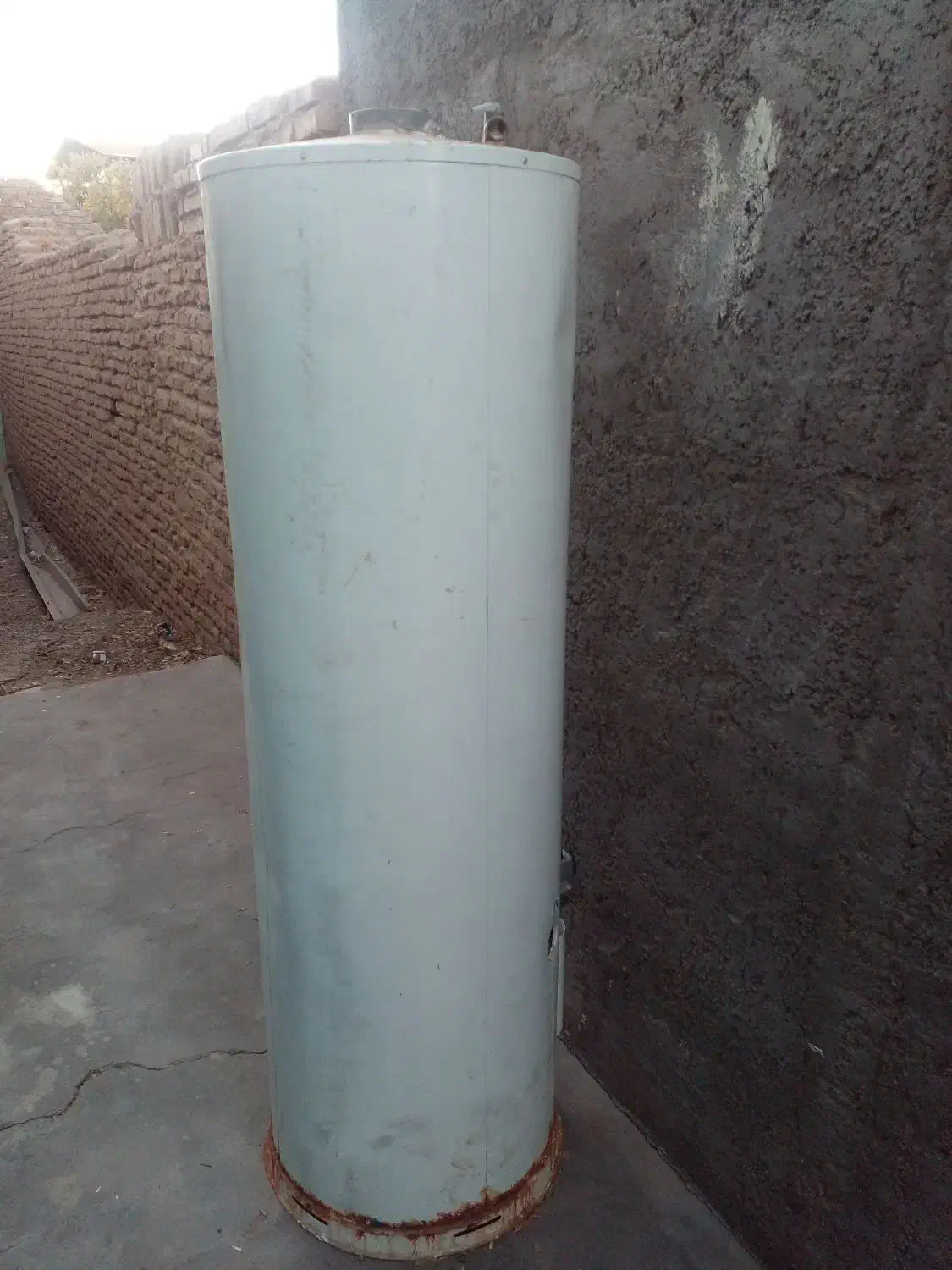 دیوتر بزرگ|آبگرمکن، پکیج، شوفاژ|زرند, |دیوار