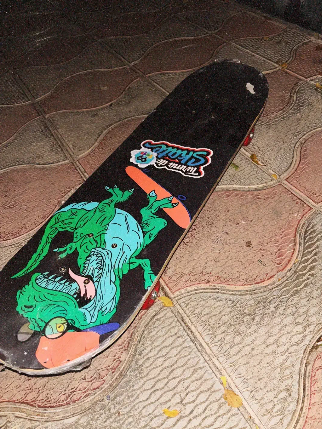 اسکیت برد نیمه حرفه ای|دوچرخه، اسکیت، اسکوتر|سقز, |دیوار