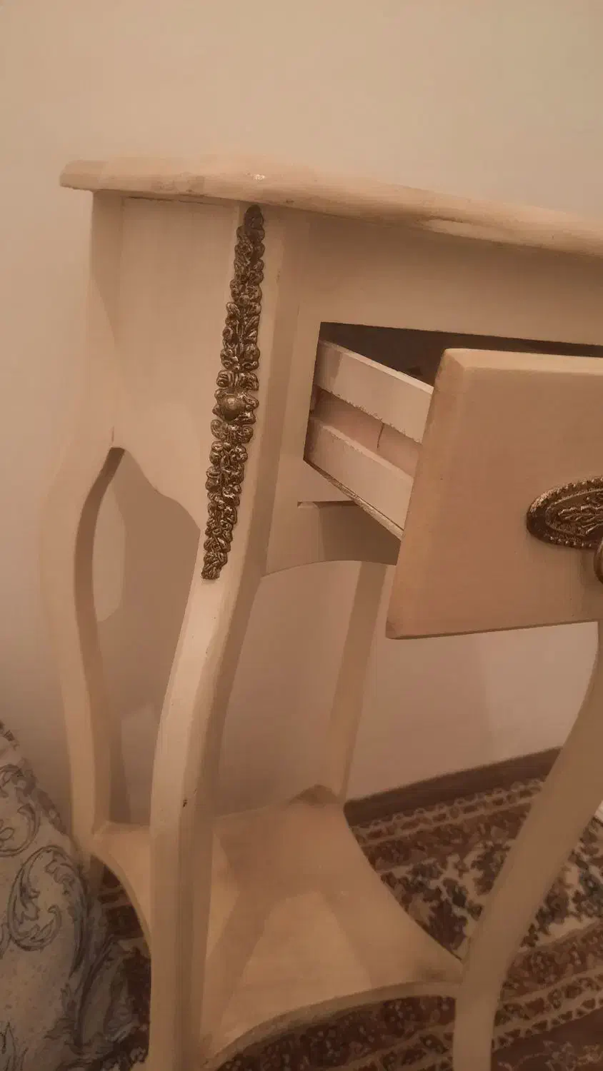 میز تلفن|میز تلفن|کرمانشاه, |دیوار