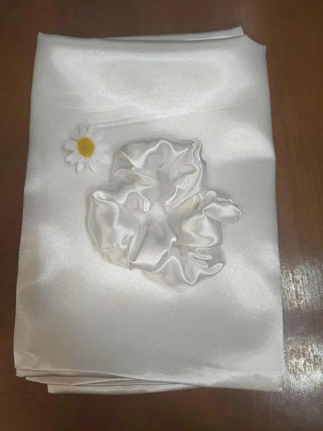 روبالشتی و اسکرانچی مو و چشم بند ساتن ابریشم|رختخواب، بالش، پتو|بوشهر, |دیوار