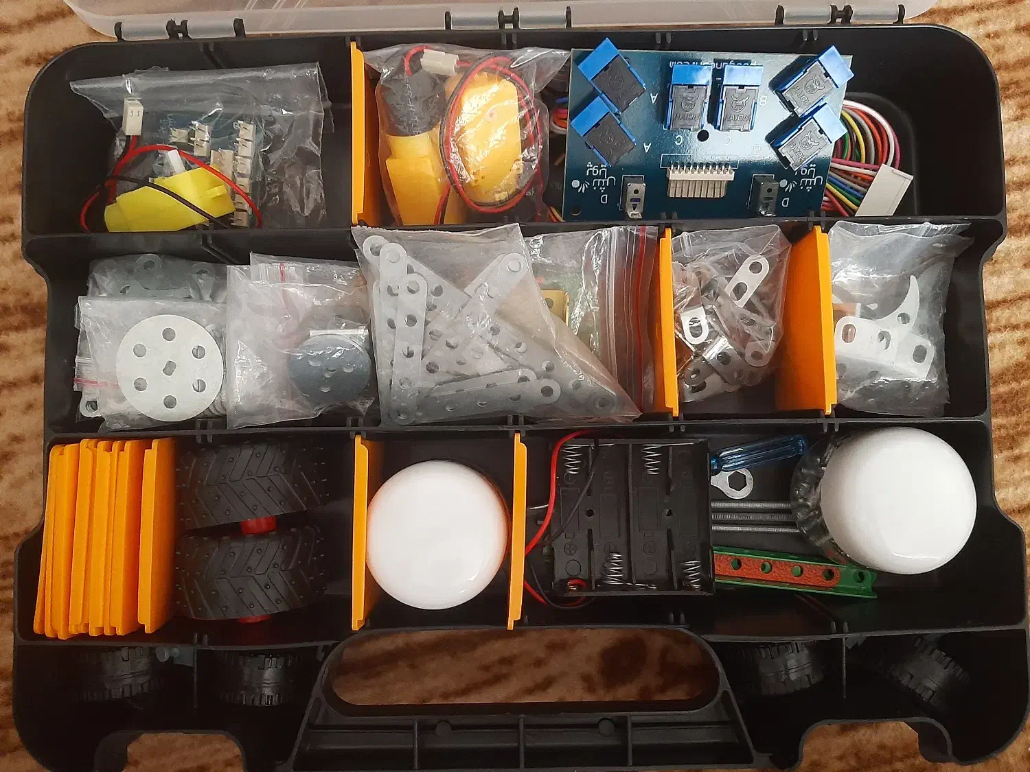 پک رباتیک|اسباب‌‌بازی|محمدیه-قزوین, |دیوار