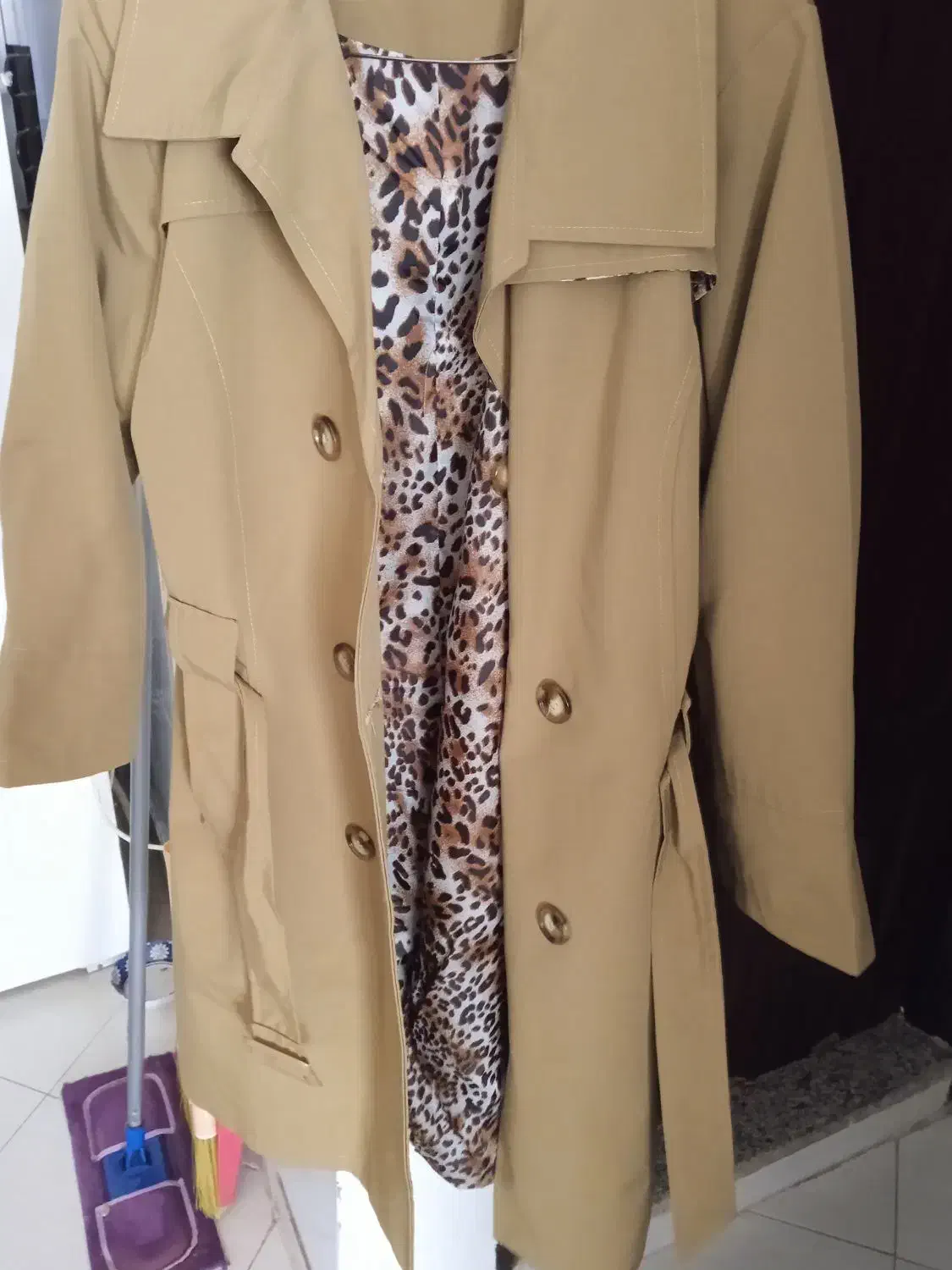 بارانی|لباس|بیرجند, |دیوار